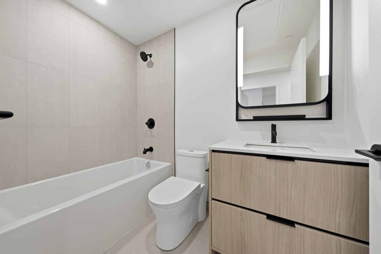 1050 Qa - Condo #1 - Photo 6 of 28