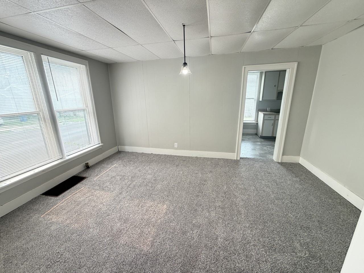 201 W Auburn Ave #201 - Photo 4 of 11
