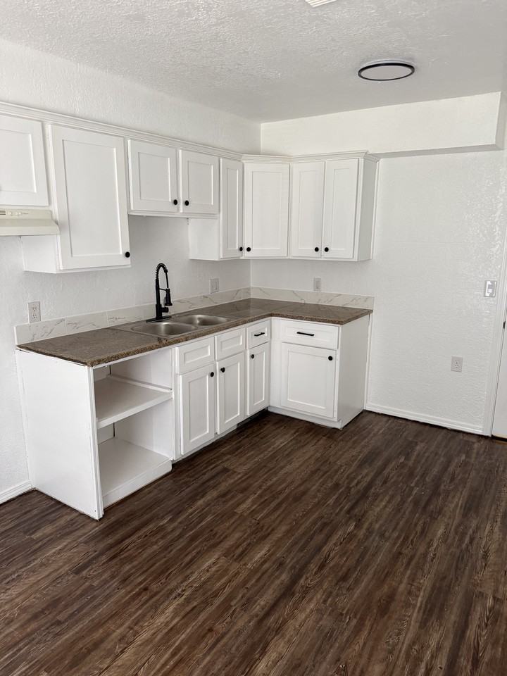 324 Nw 96th St #1 - Photo 2 of 23