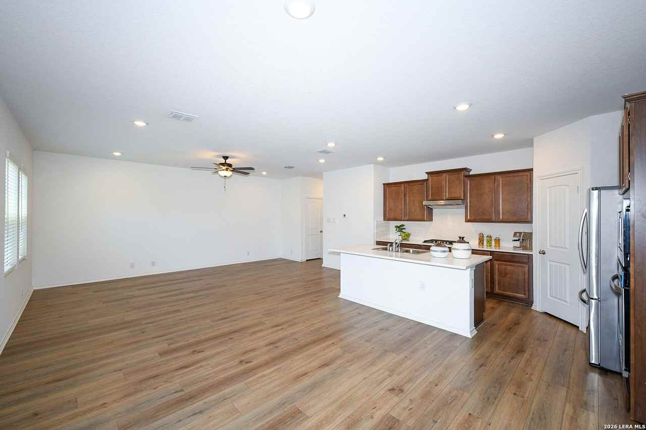 6806 Prue Rd Unit 38 - Photo 4 of 24