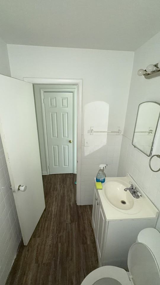 2108 N Saint Mark Ave #1 - Photo 4 of 22