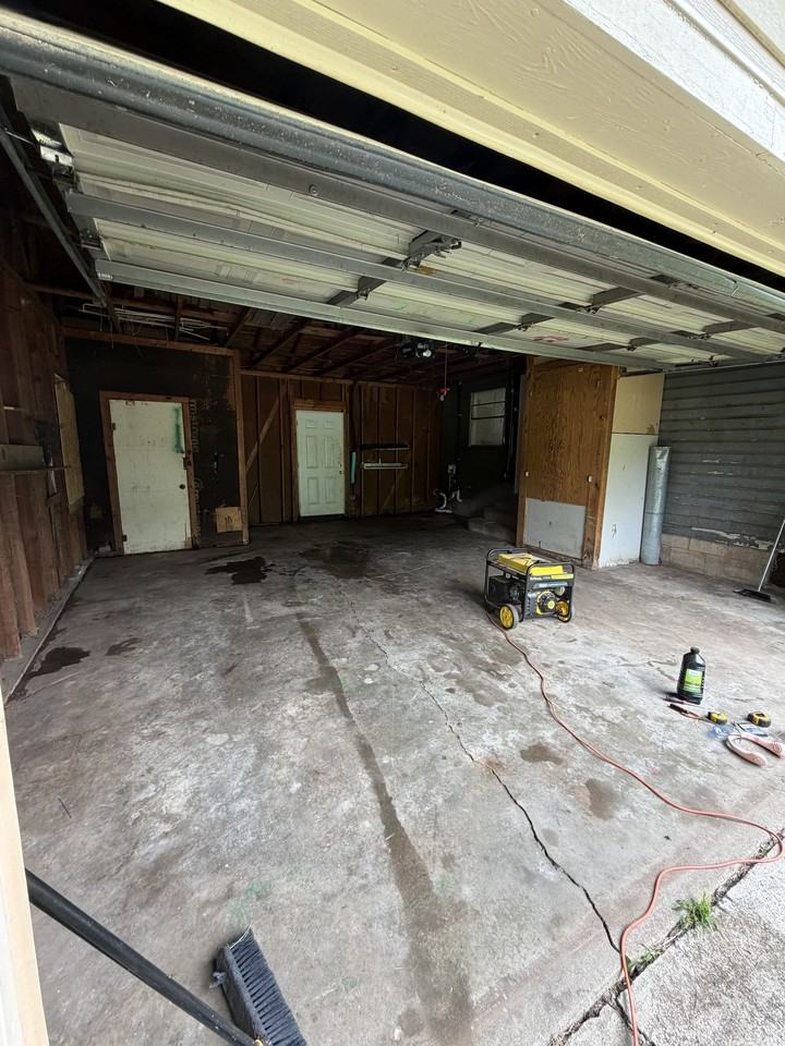 2108 N Saint Mark Ave #1 - Photo 5 of 22