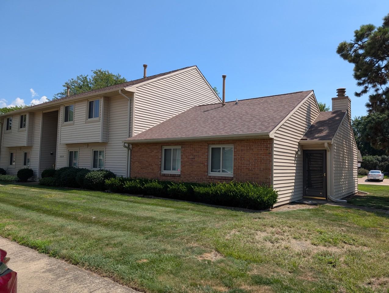 1609 Lyndhurst West Drive - 1Unit D #1 - Photo 2 of 4