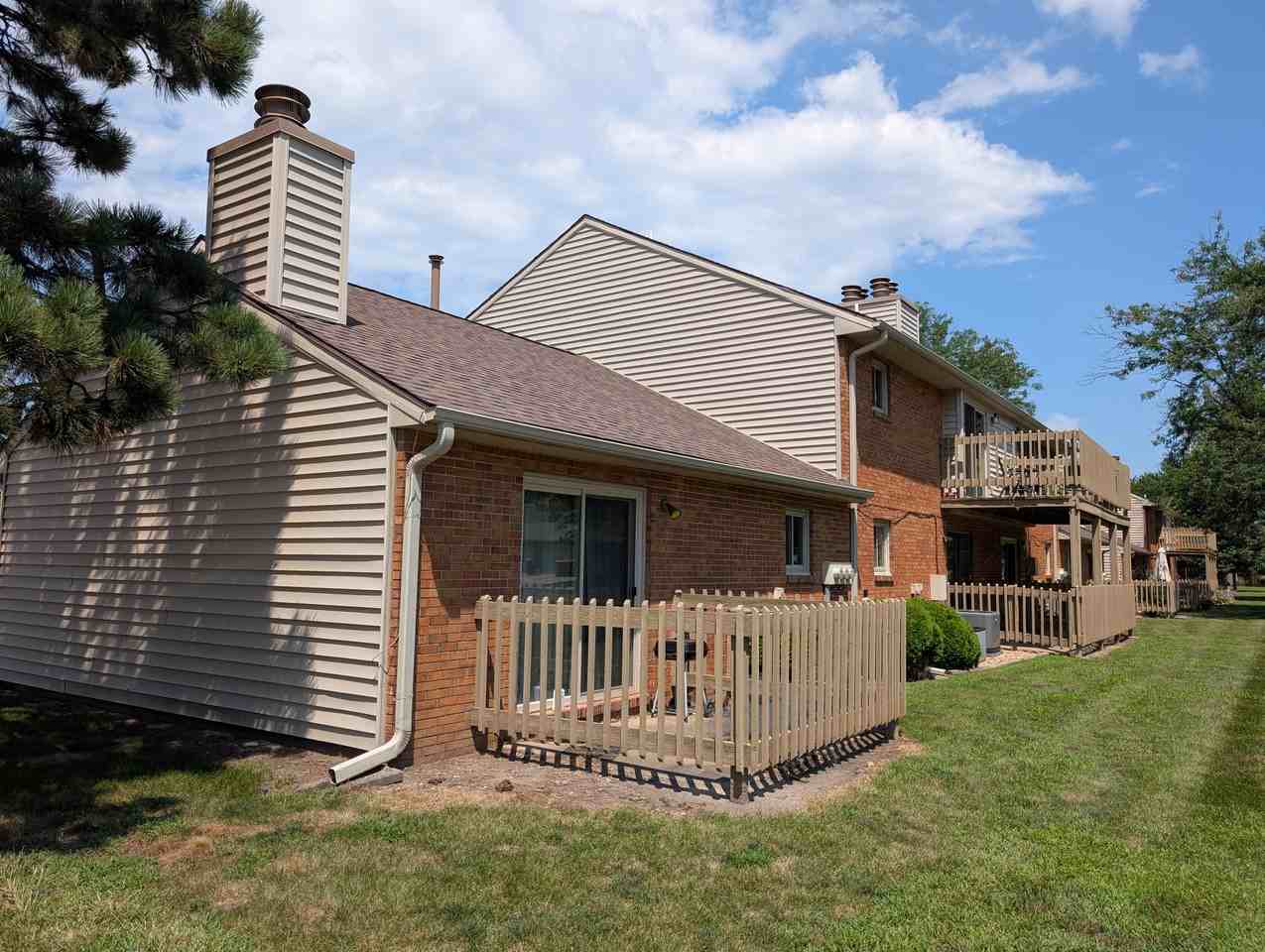 1609 Lyndhurst West Drive - 1Unit D #1 - Photo 4 of 4