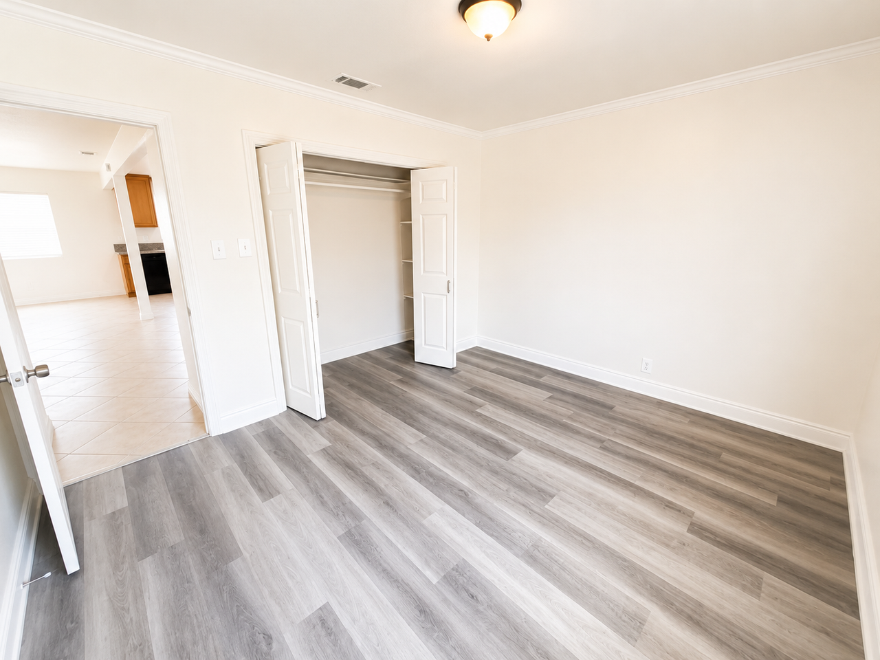 1656 Bryn Mawr Court - Photo 7 of 20