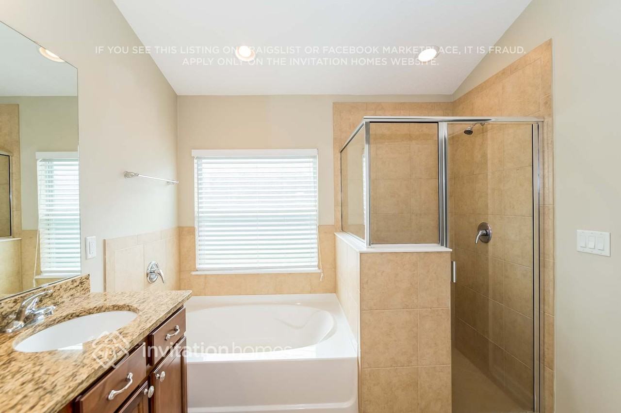 345 N Bellagio Dr - Photo 5 of 8