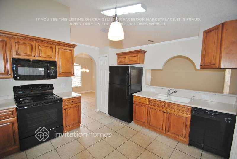 6410 Golfview Ave - Photo 6 of 13