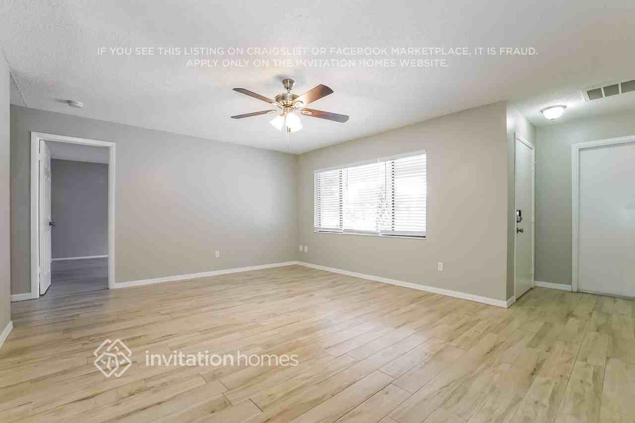 885 Great Bend Rd - Photo 3 of 17
