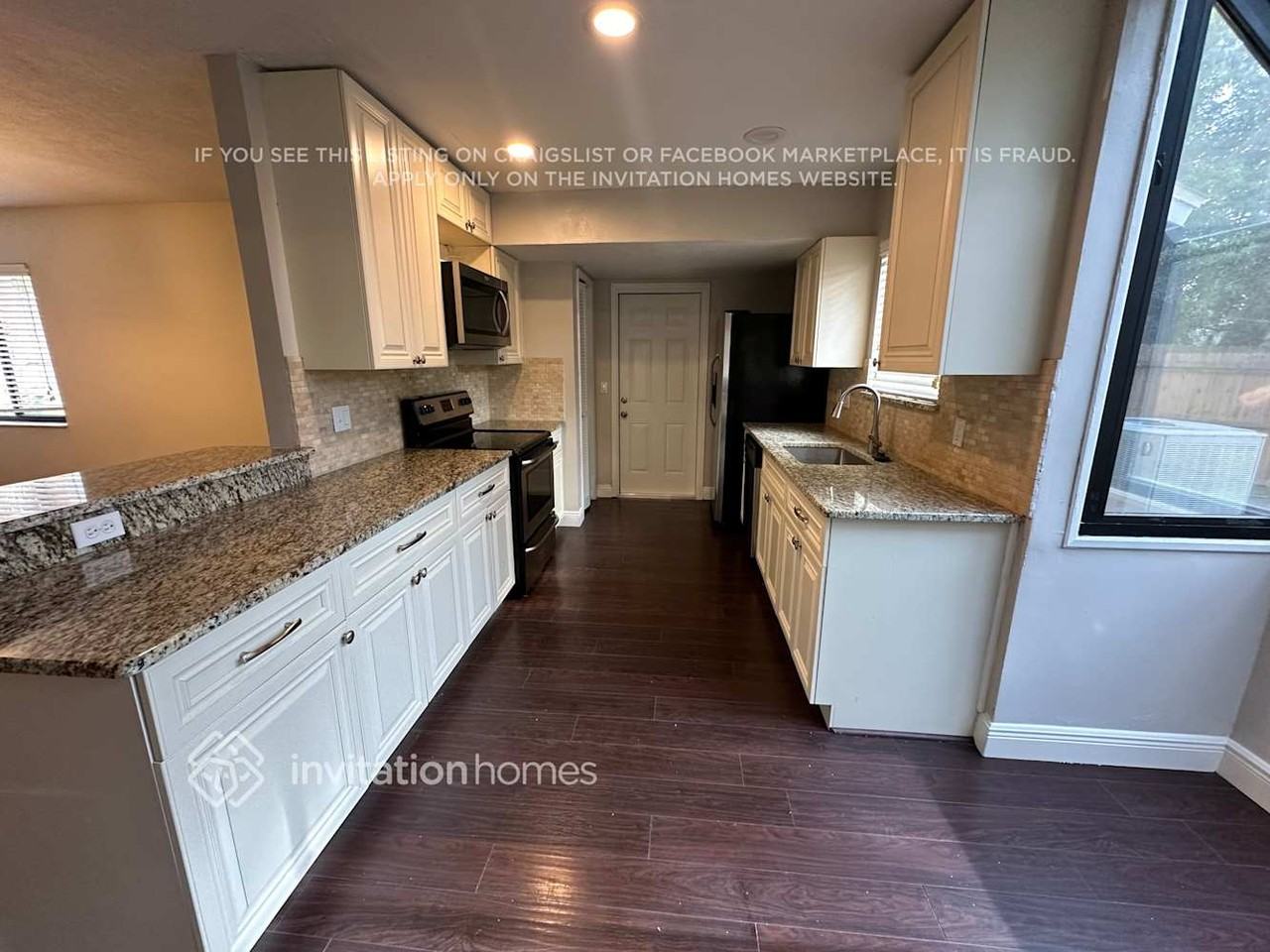 3908 Woodglade Cv - Photo 3 of 13