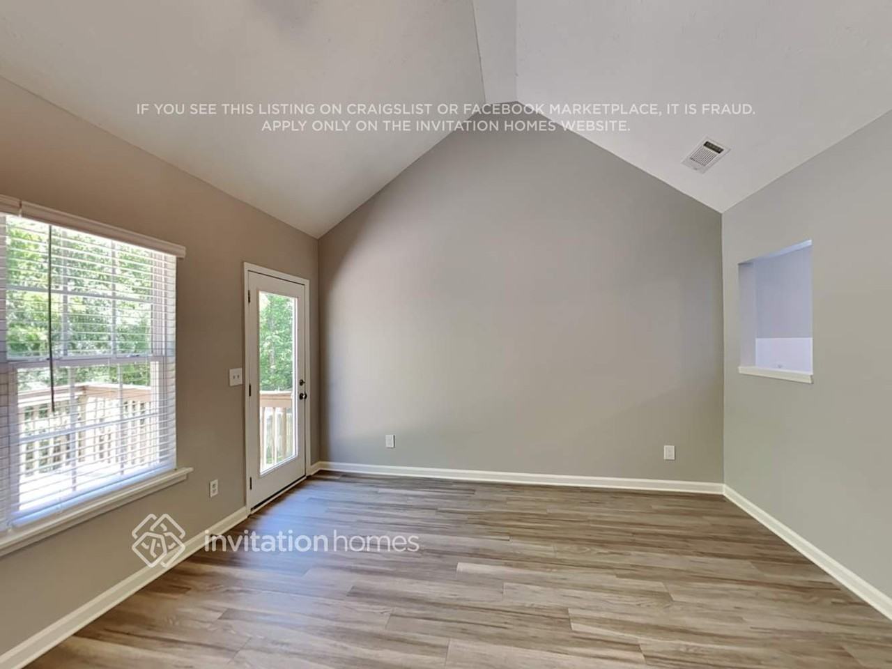 3940 Brushymill Ct - Photo 4 of 20