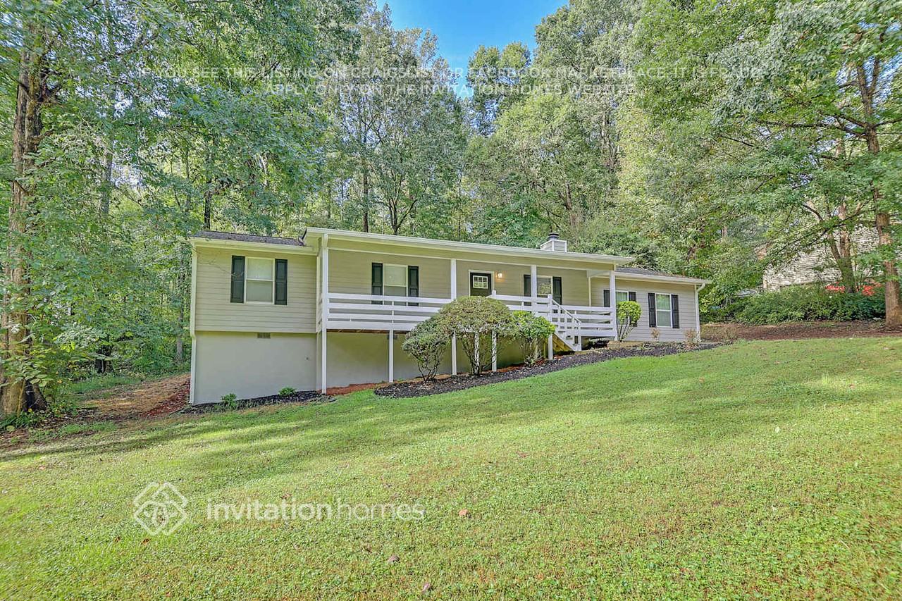 4523 Housworth Dr - Photo 3 of 26