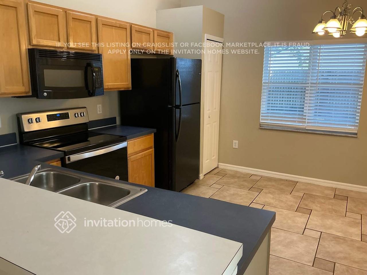 2912 Summer Winds Cir - Photo 4 of 16