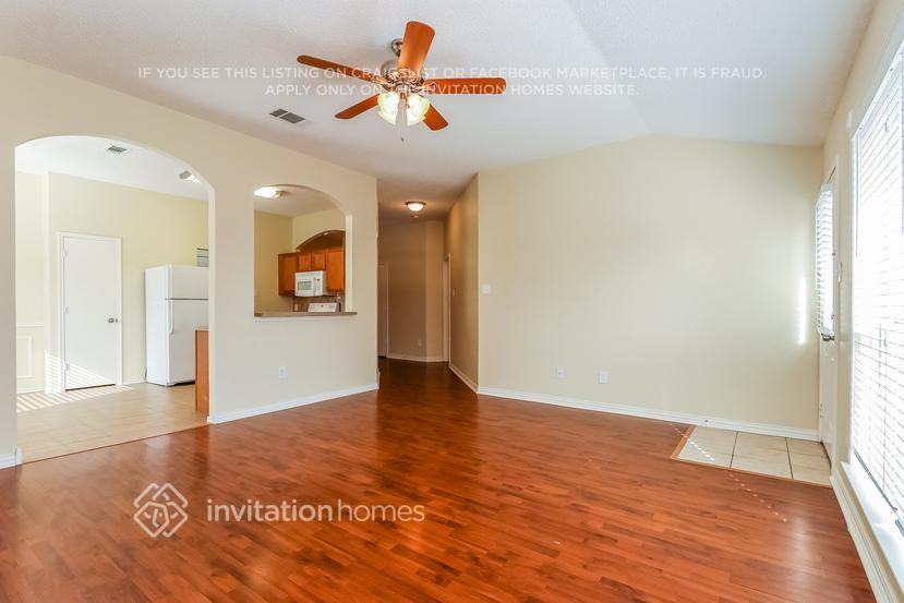 8724 Eaglestone Way - Photo 3 of 20