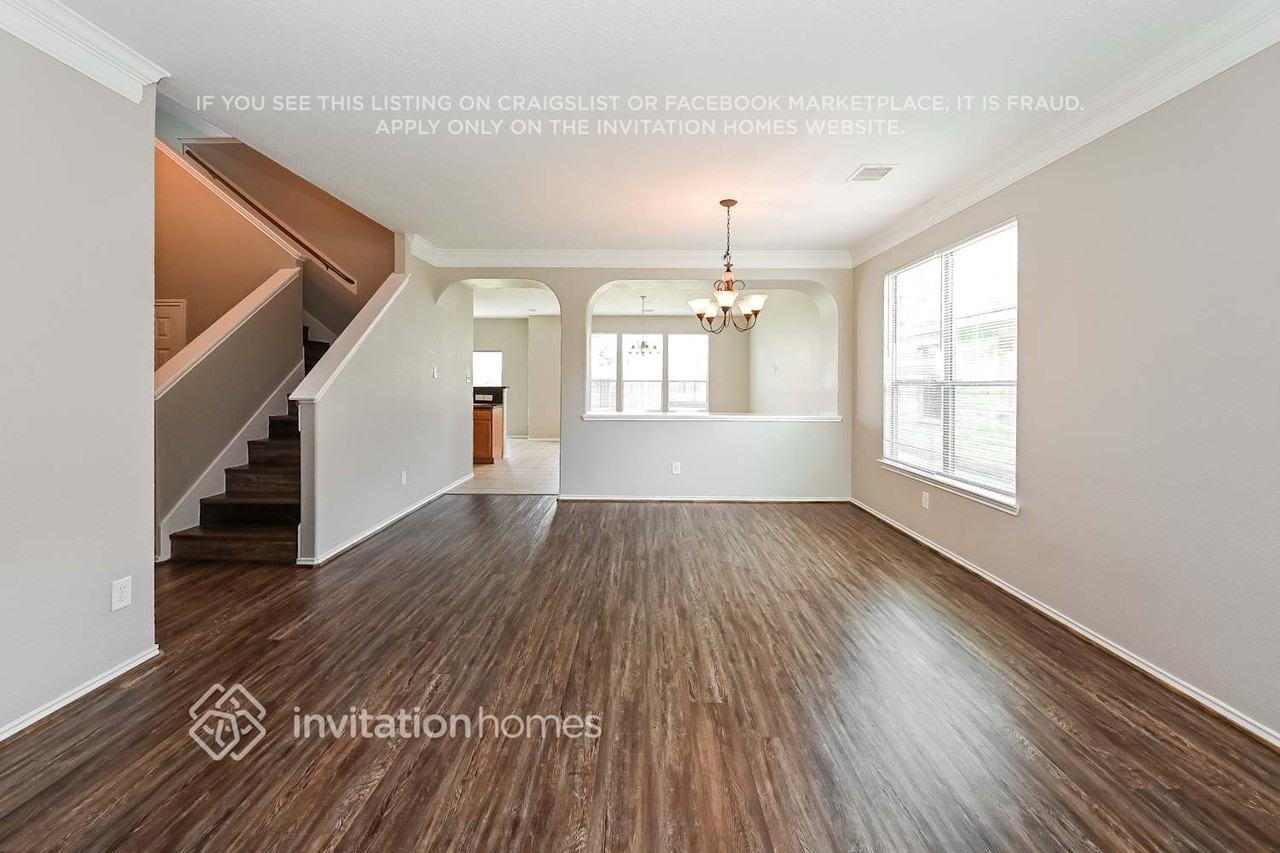 29430 Legends Bluff Dr - Photo 2 of 16