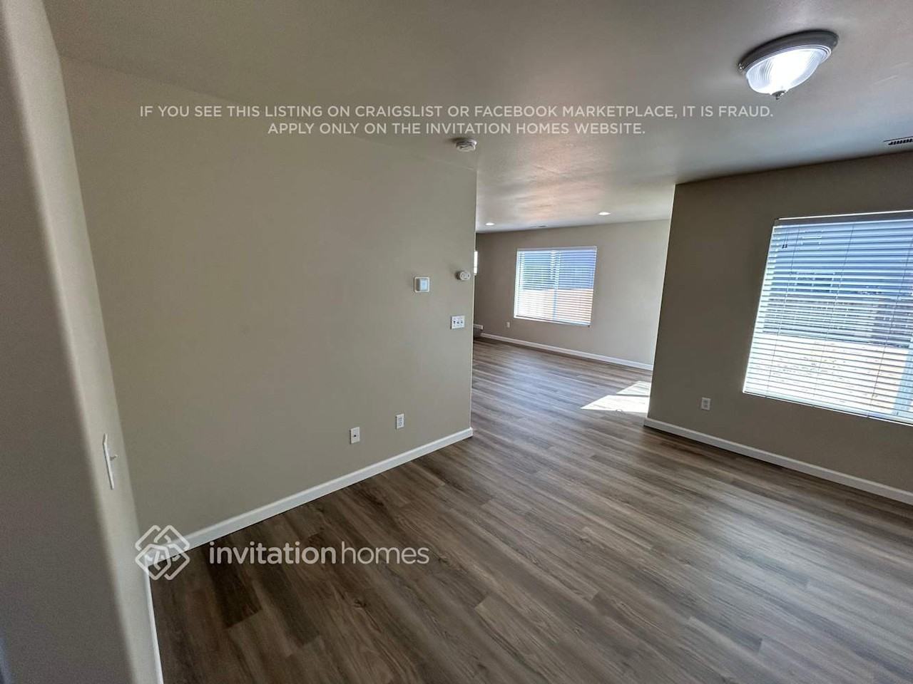 20229 49th Ave E - Photo 5 of 22