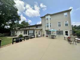 featured image of 20 Coffey Ln #1