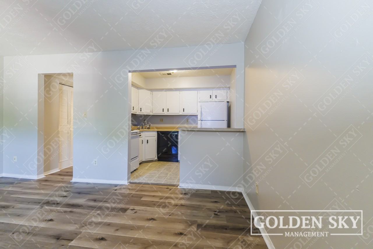 915 N Muessing StUnit 108 #108 - Photo 4 of 10