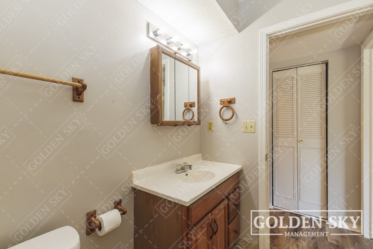 915 N Muessing StUnit 108 #108 - Photo 7 of 10