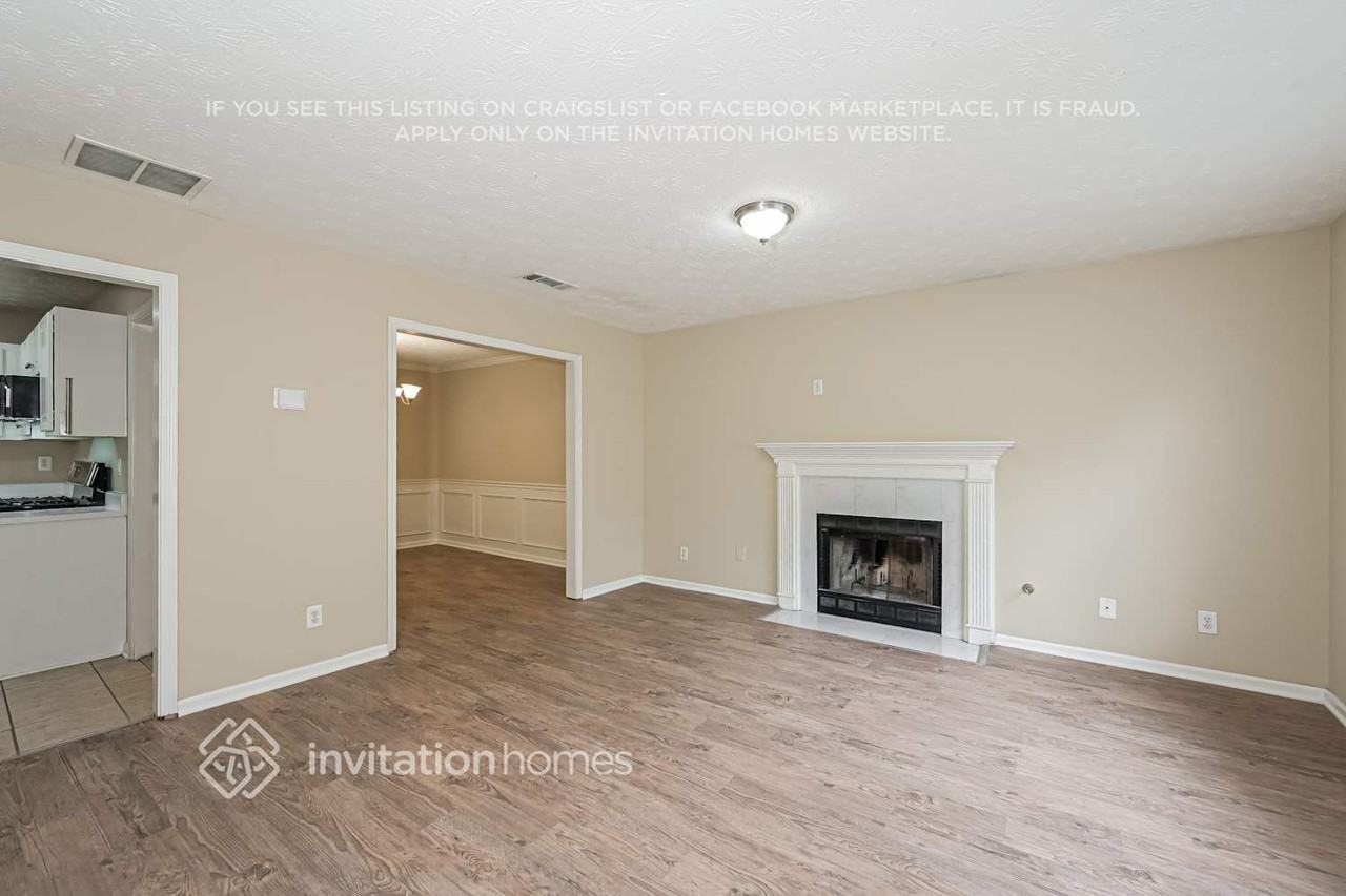 535 Devonshire Walk Dr - Photo 4 of 18