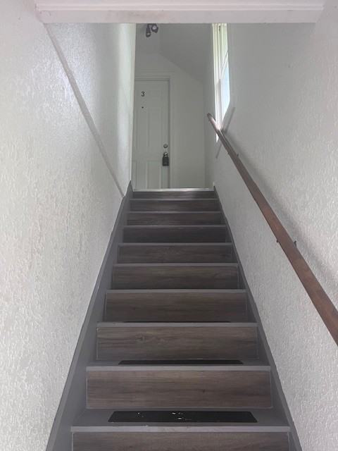 208 S 2nd St #3 - Photo 3 of 23