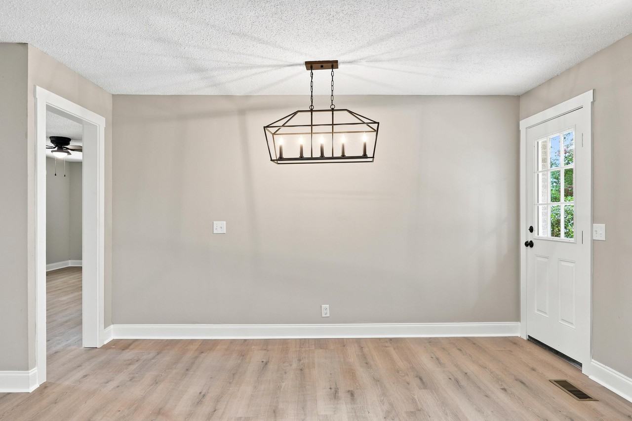 114 Alpine Dr #1 - Photo 5 of 25