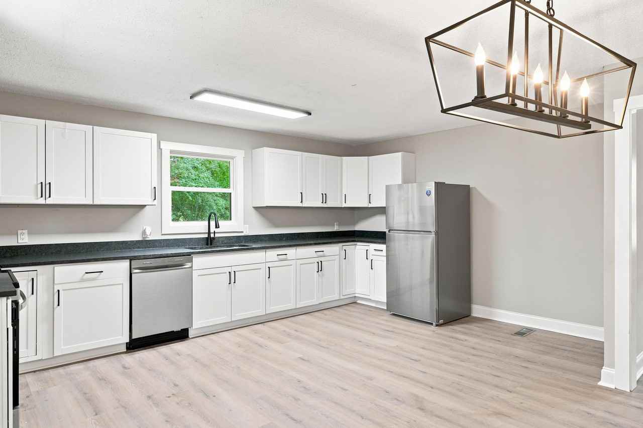 114 Alpine Dr #1 - Photo 7 of 25