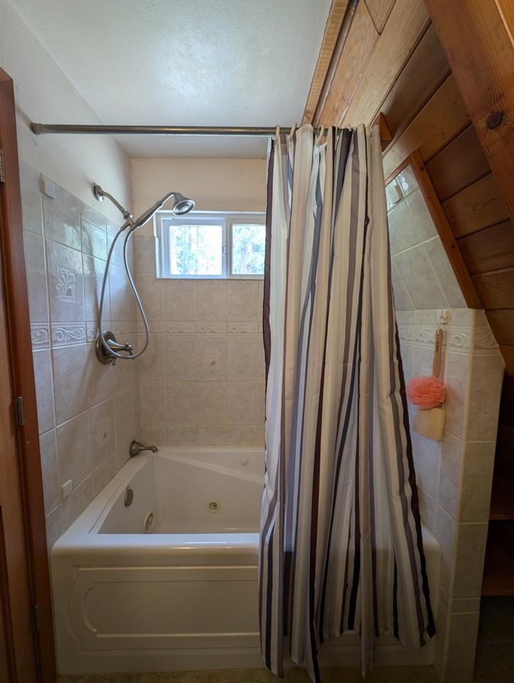 186 Evans View Dr #1 - Photo 5 of 31