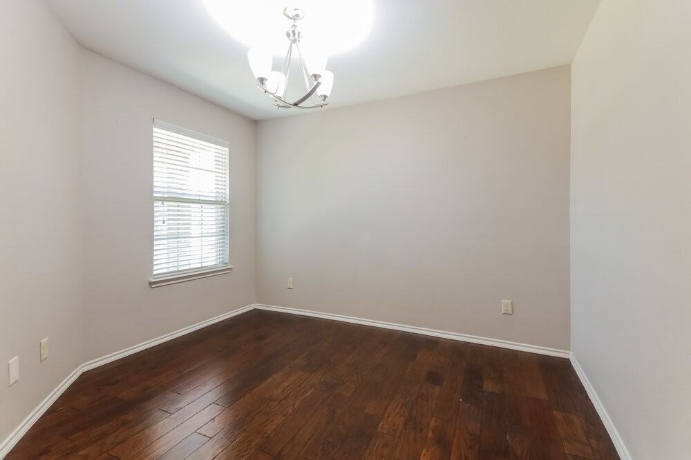 2116 Meadow View Dr - Photo 7 of 16
