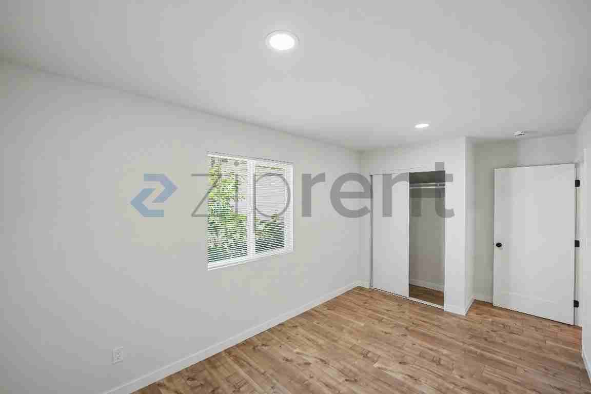1412 1/2 N Hazard Ave - Photo 7 of 10