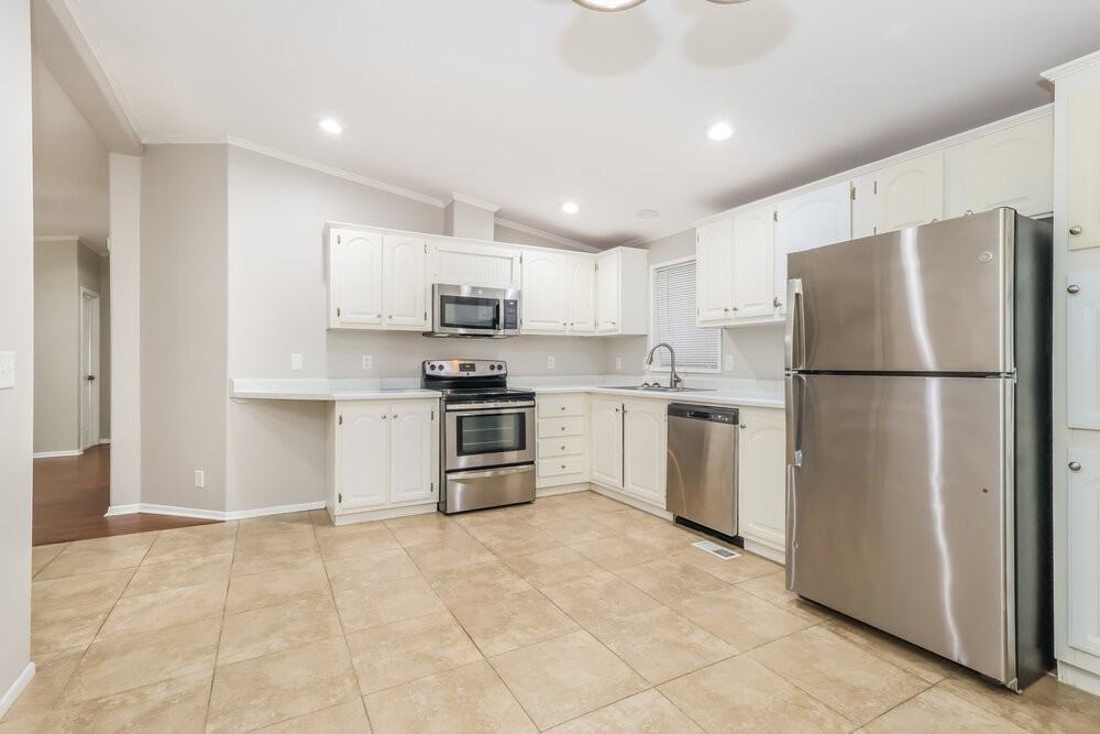 21039 Sweet Blossom Ln - Photo 7 of 16