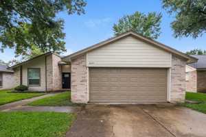 featured image of 2631 Dawn Star Dr