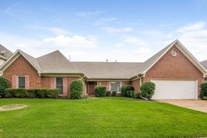 featured image of 10198 Woodland Hills Dr