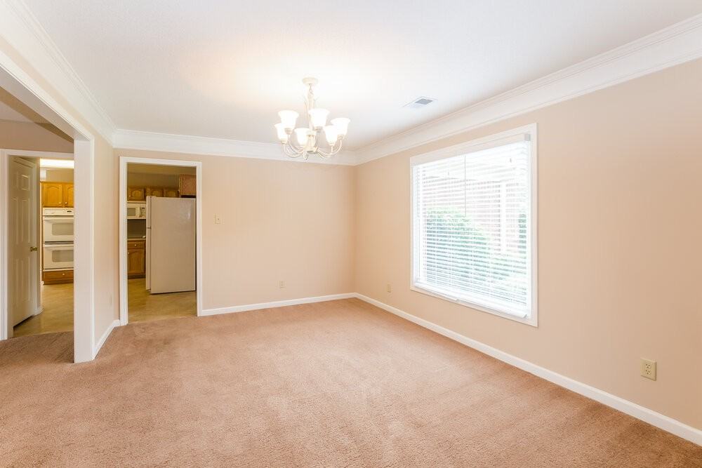 10198 Woodland Hills Dr - Photo 6 of 28