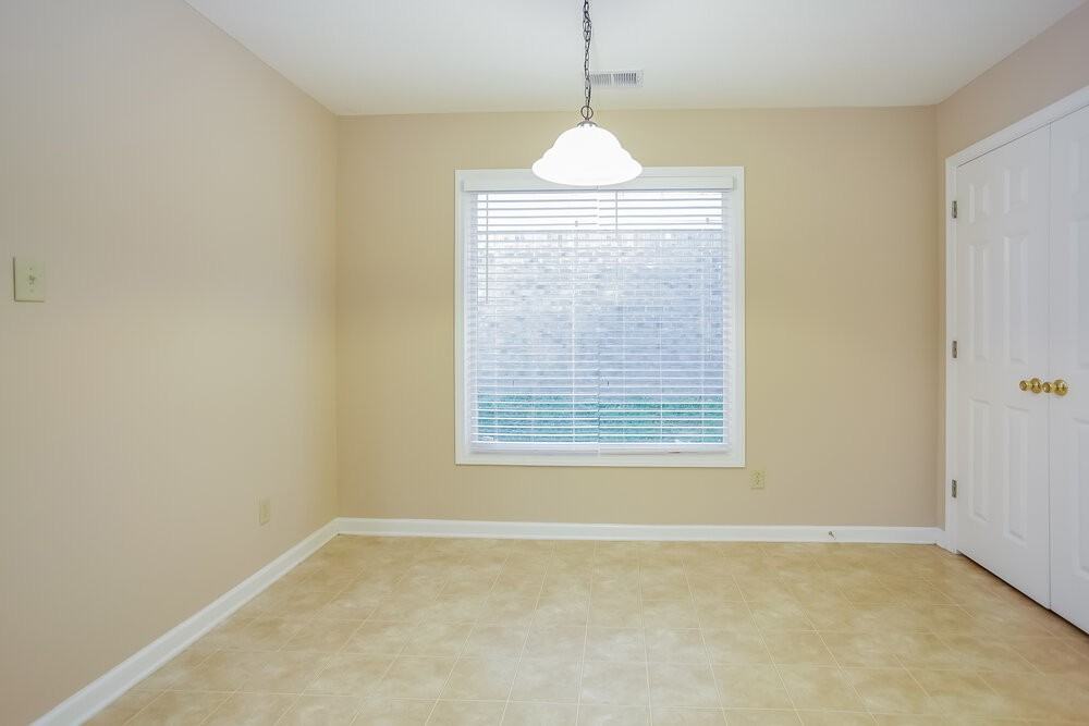 10198 Woodland Hills Dr - Photo 7 of 28