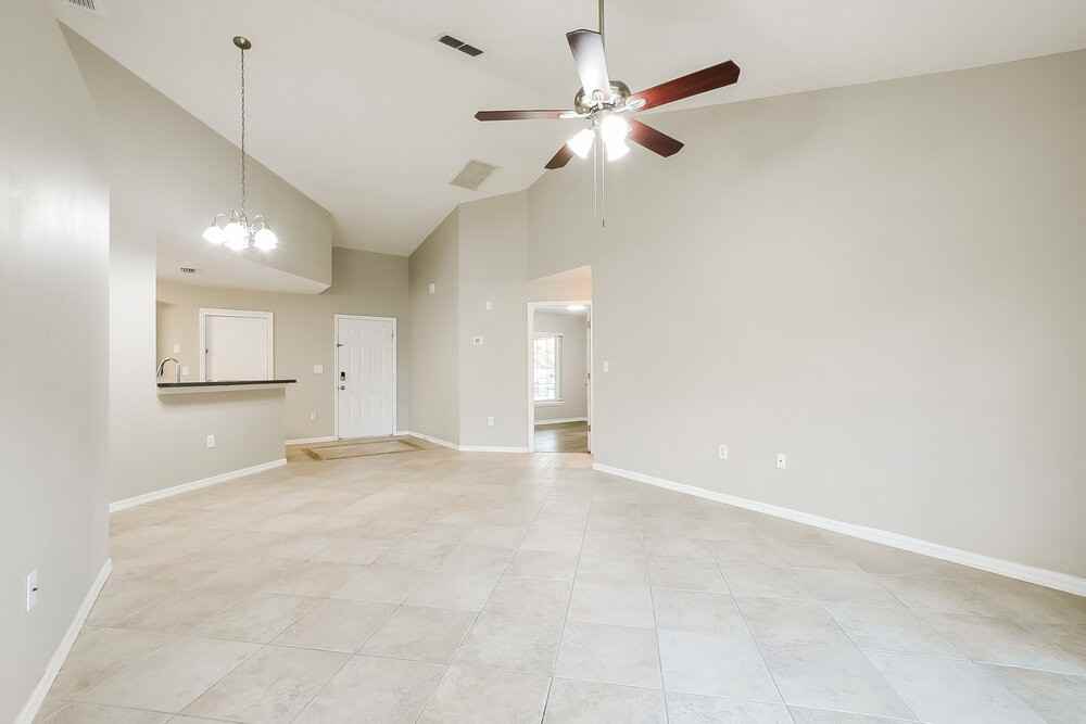 3362 Kelsey Ln - Photo 3 of 16