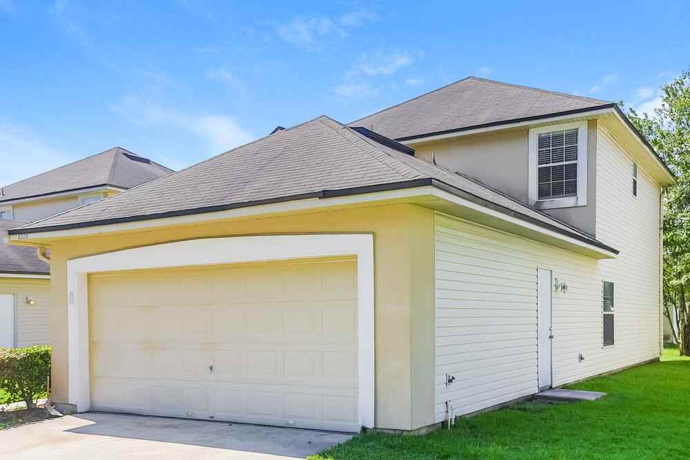 6220 Morse Oaks Cir - Photo 5 of 17