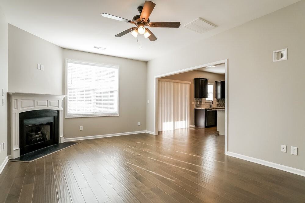 332 Chamberlain Dr - Photo 4 of 17
