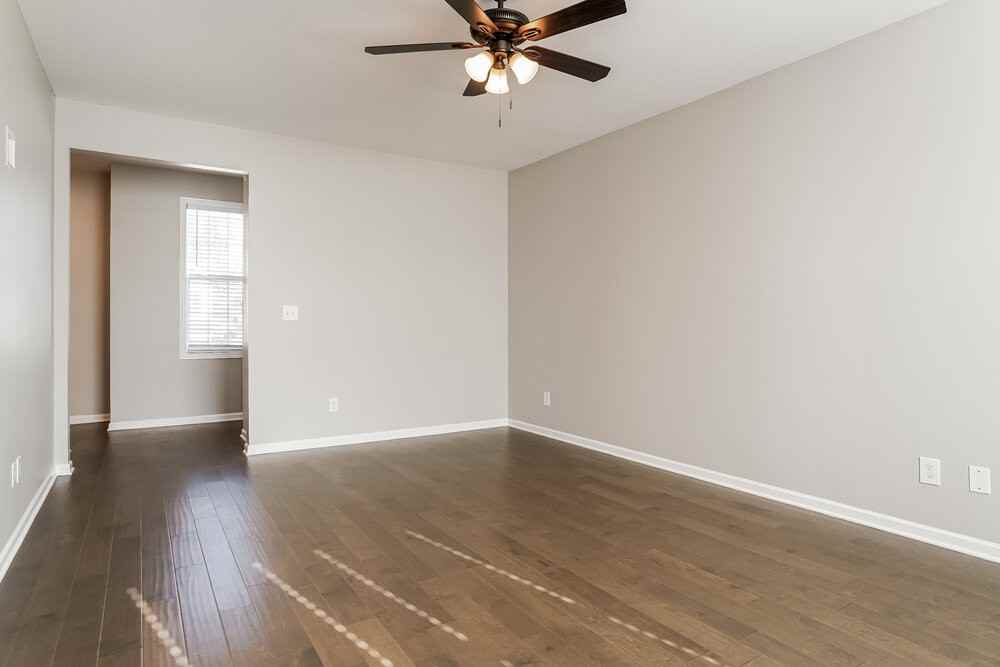 332 Chamberlain Dr - Photo 5 of 17