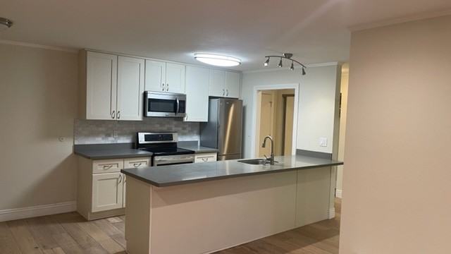 362 Euclid Ave #305 - Photo 2 of 32