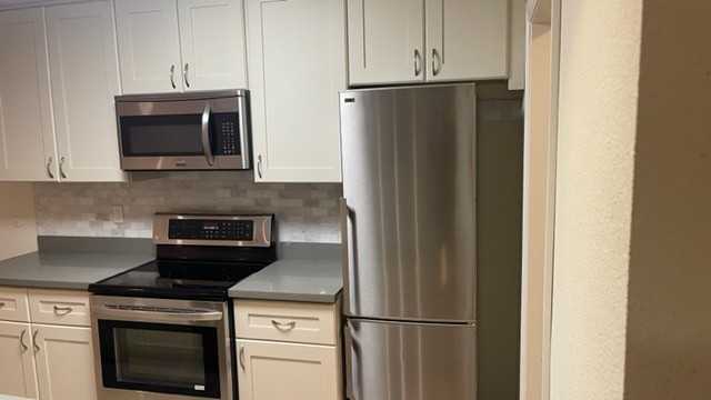362 Euclid Ave #305 - Photo 4 of 32