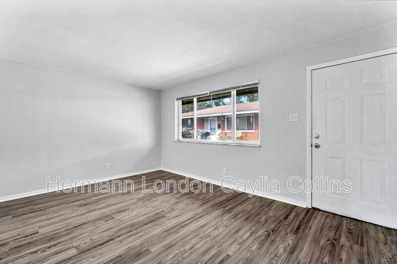 11278 Liana Ln - Photo 3 of 26