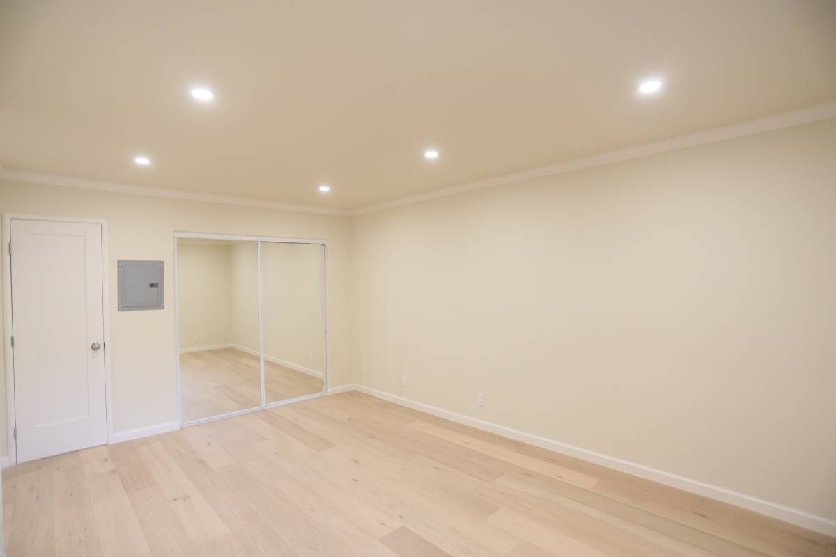 98 Vernon St #201 - Photo 7 of 8