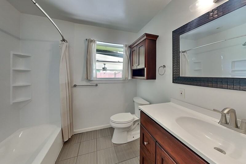 11029 Watterson Dr - Photo 4 of 17