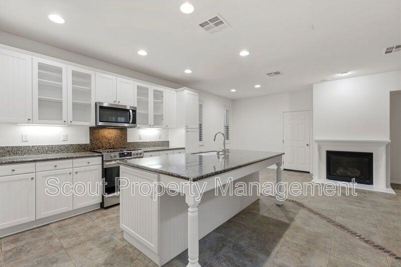 40026 Somerville Ln - Photo 6 of 31