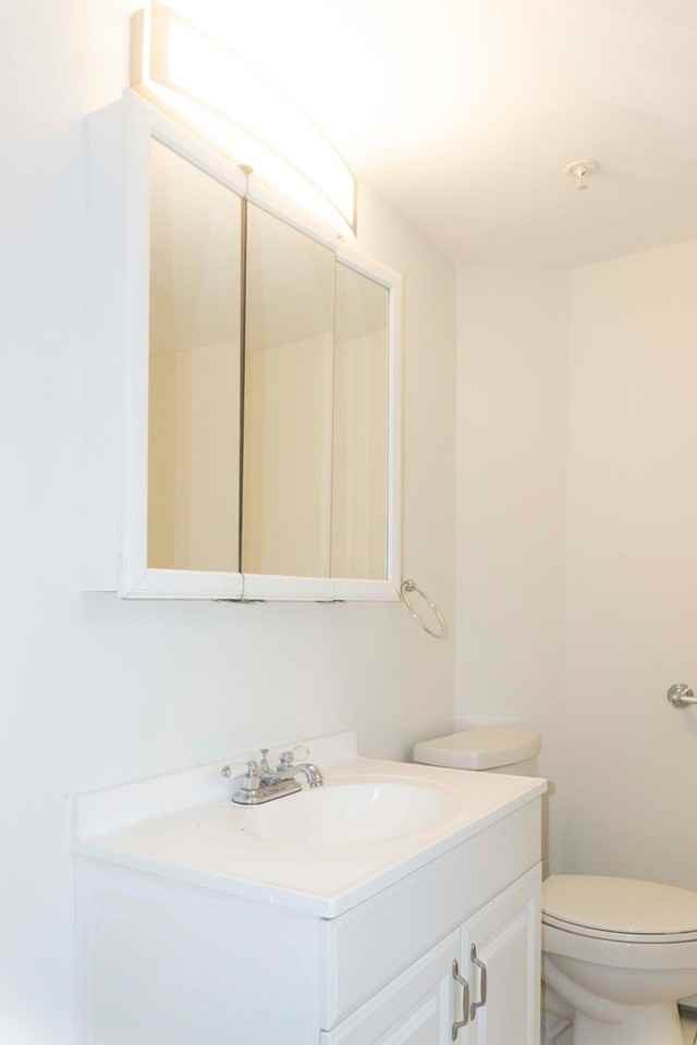 3147 Washington St - Photo 4 of 6