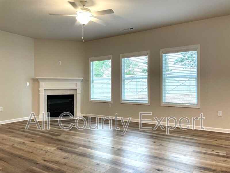 414 Fox Creek Dr - Photo 7 of 24