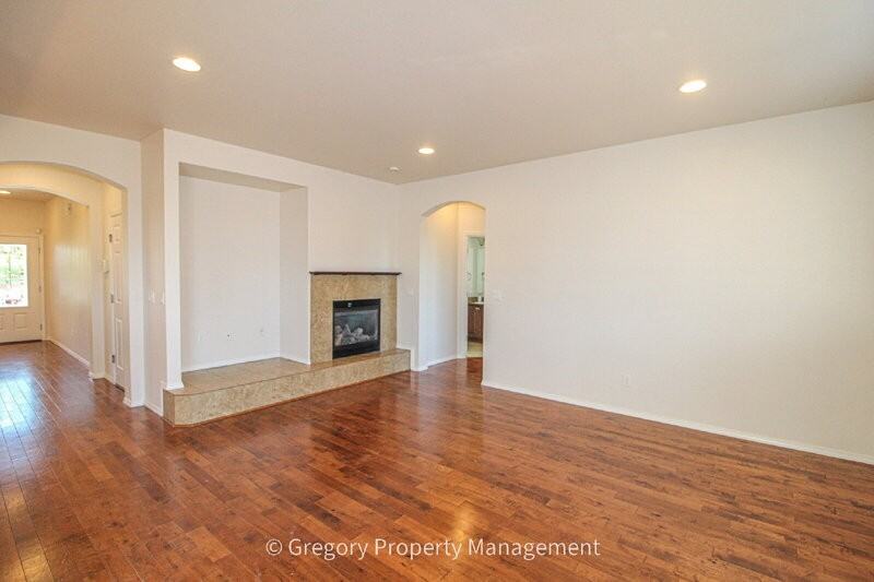 22924 42nd Dr Se - Photo 4 of 37