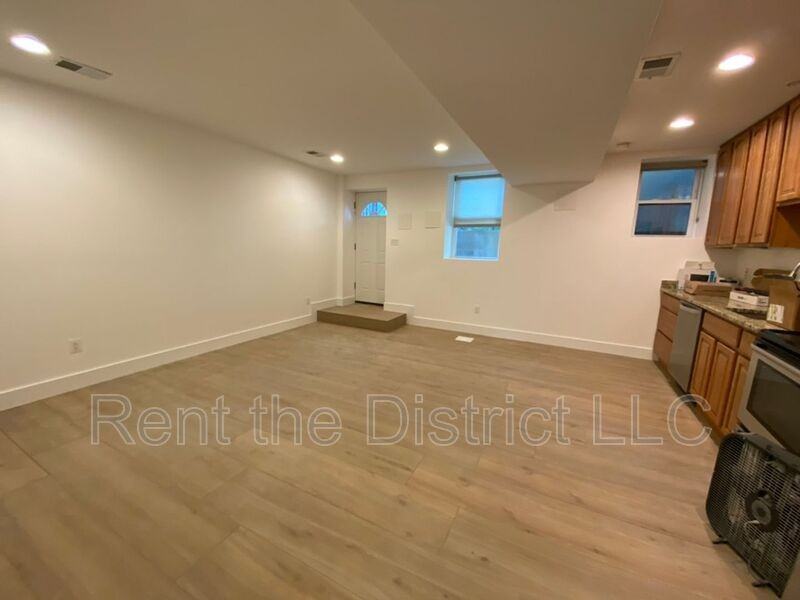 605B Kenyon St Nw - Photo 3 of 7