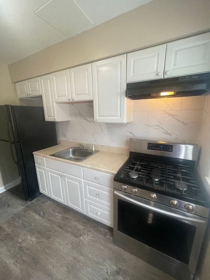 551 Welbrook Rd - Photo 3 of 45
