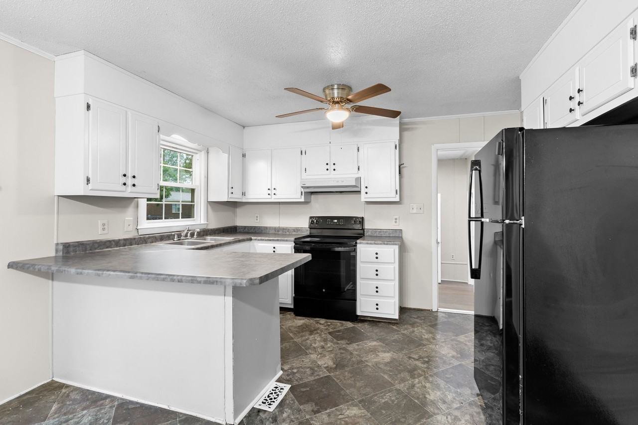 1493 Argon Ave #1 - Photo 4 of 18